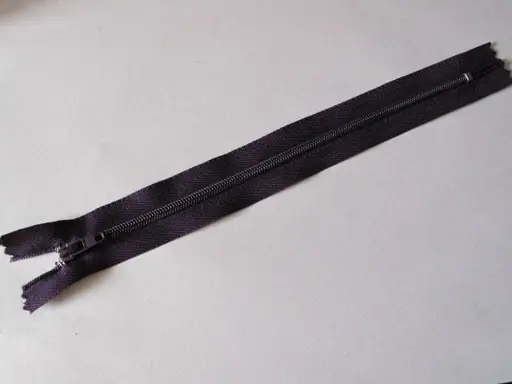 Zips špirálový šatový 3mmx20cm/fialový purpur