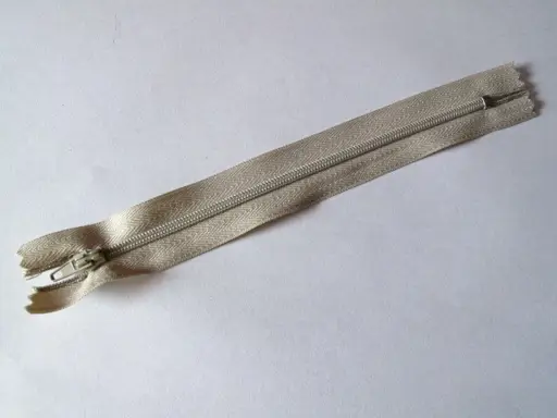 Zips špirálový šatový 3mmx 16cm/béžová svetlá