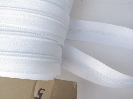 Zips nekonečný špirálový 5mm/biely