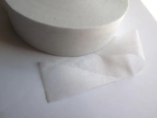 Vlizelínový rovný prúžok nažehľovací 30mmx10m/biely