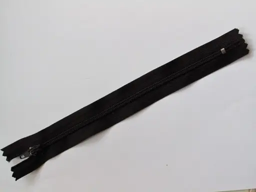 Zips špirálový šatový 3mmx22cm/čierny