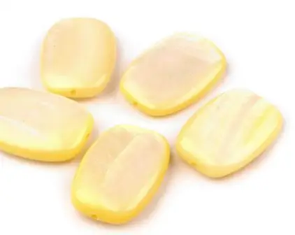 Korálky sklenené oválky perleť zaoblené 15x20mmx 19ks/žlté jemné