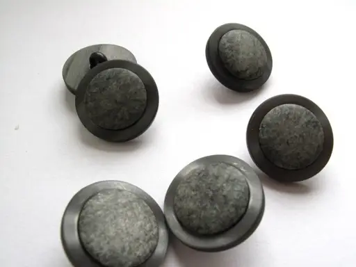 Gombík SP perleť dvojdielny 20mm/šedý mramor