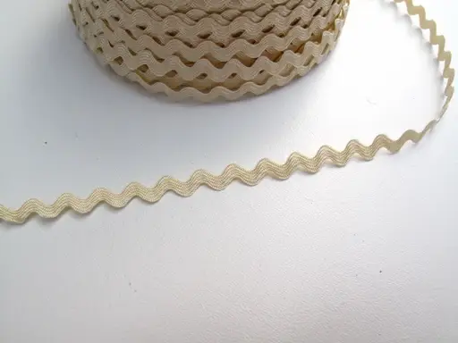 Hadovka 6mm/krémová