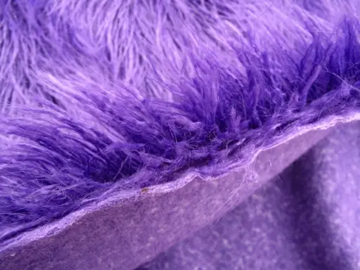 Kožušina umelá dlhší vlas kučeravý 18265/purpurová fialová