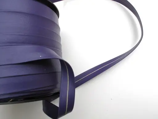 Šikmý prúžok koženkový 15mm/fialový purpur