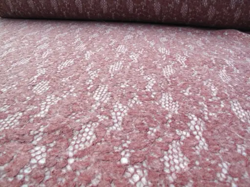 Pletenina elastická vrstvená krajkový vzor/bielo- ružová pivónia