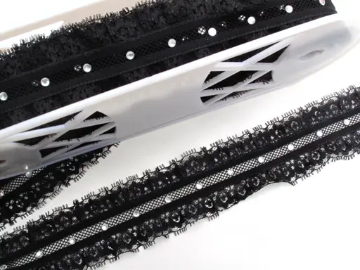Prýmka riasená elastická krajka s kamienkami 50mm/kryštal- čierna