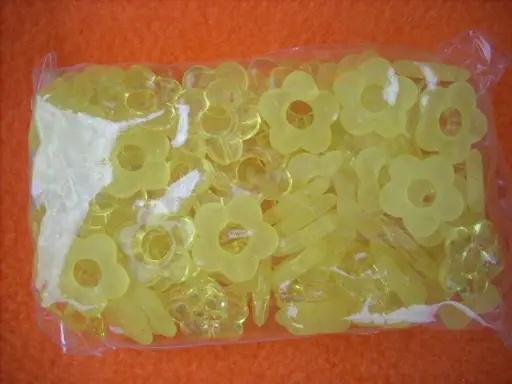 Korálky plastové kvietky 20mmx 10ks/žltý mix transparentné