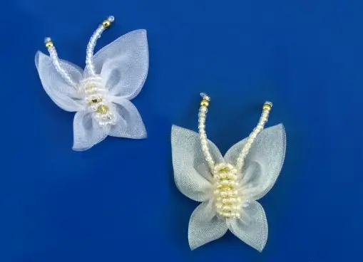 Aplikácia monofilový motýlik 3D s perličkami 40x40mm/biely