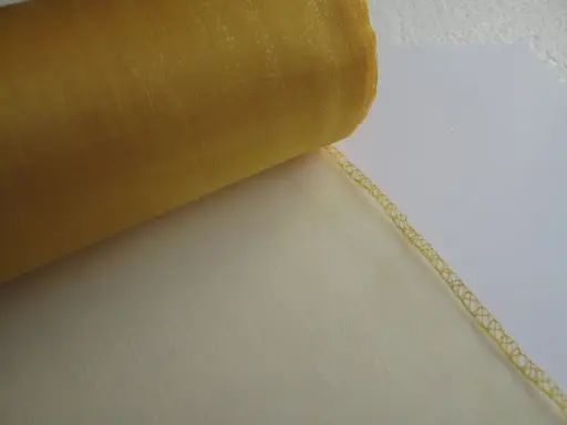 Organza jednofarebná obšitá 38cmx9m/slnečnicová