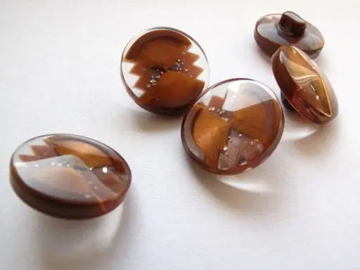 Gombík SP glitre 20mm/karamel tmavý