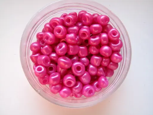 Korálky sklenené 4mmx14g/cyklaménové