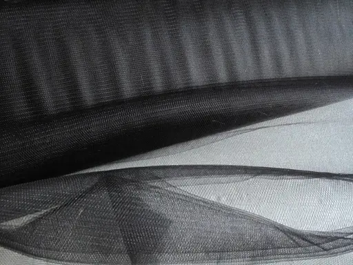 Tyl Crizia 300cm 215/čierny