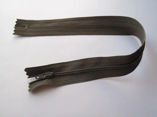 Zips špirálový nedeliteľný 3mmx30cm/kapučino