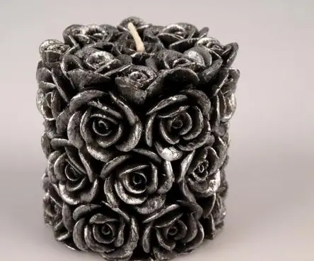Sviečka dekoračná rose valec 60x70mm/strieborná tmavá