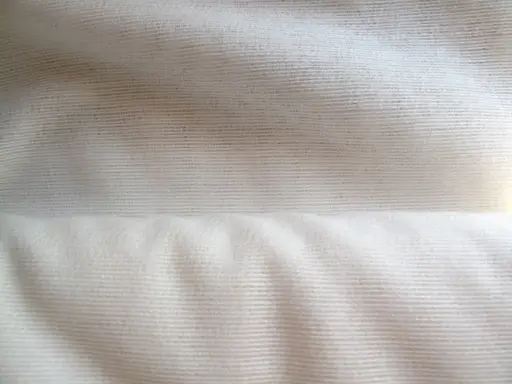 Vlizelín kabátový nažehľovací 40g x150cm/biely