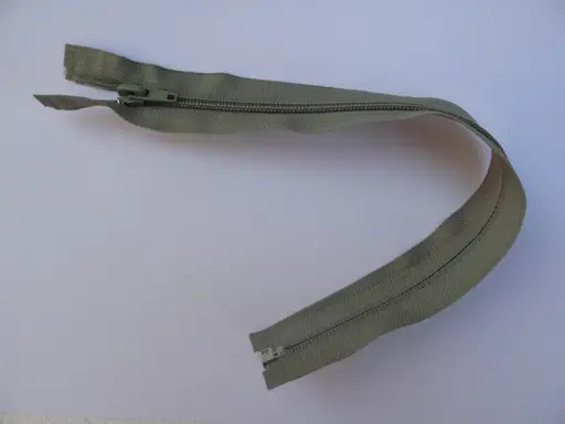 Zips špirálový deliteľný 5mmx35cm/army zelená