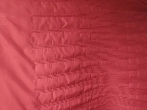 Prešiv vetrovkový s bordúrou 6/červený