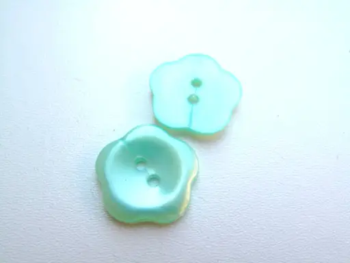 Gombík dvojdierkový kvietok 20mm/mentolový perleťový