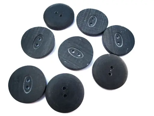 Gombík dvojdierkový matný s oválikom 22mm/antracit