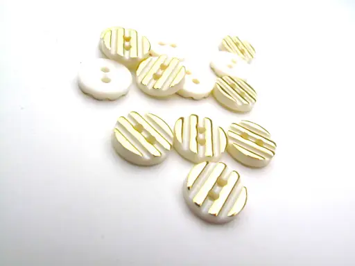 Gombík dvojdierkový košeľový pruhy 12mm/zlato- smotanový
