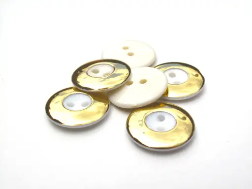 Gombík dvojdierkový hladký kruh 18mm/bielo- zlatý