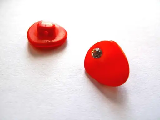 Gombík SP oválny s kamienkom 14x15mm/kryštal- červený svetlý