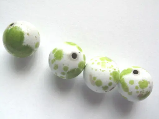 Korálky plastové dalmatin guličky 20mmx 25ks/bielo- zelené svetlé