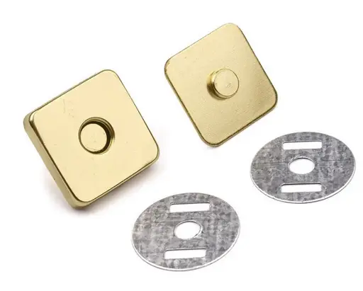 Zapínanie na tašky magnet štvorec 18x18mm/zlaté