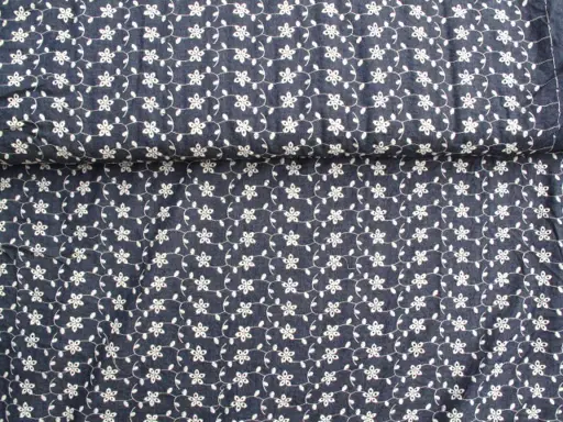Riflovina košeľová pevná madeirová výšivka kvietky 19017/smotanovo- indigo modrá tmavšia
