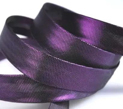 Šikmý prúžok satén metal 15mm/fialový purpur tmavší