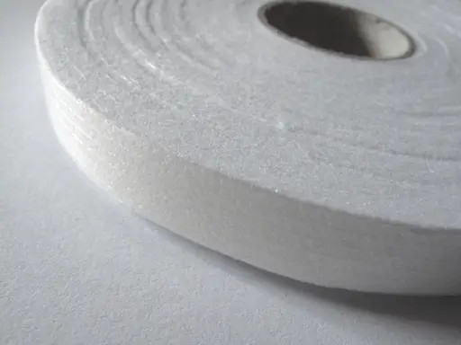 Vlizelínový rovný prúžok nažehľovací 15mmx10m/biely
