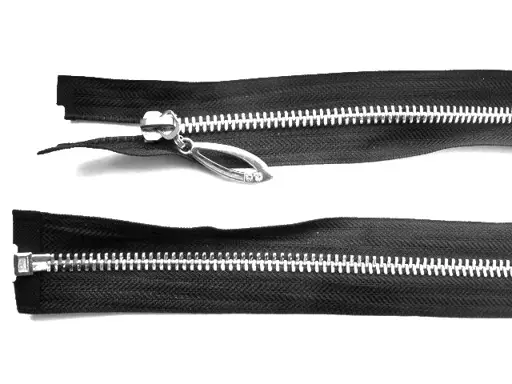 Zips kovový ozdobný deliteľný prívesok s kamienkami 5mmx55cm/strieborno- čierny